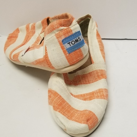 TOMS Classic Womens Striped Canavas Shoes - Picture 3 of 8